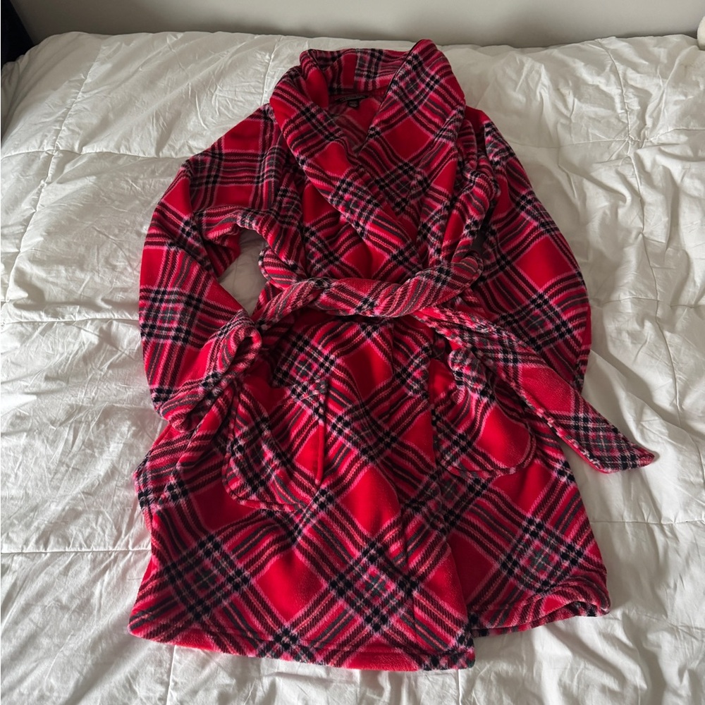 Victoria's Secret Red Plaid Plush Fleece Robe Short Cozy Bathrobe XS/S
